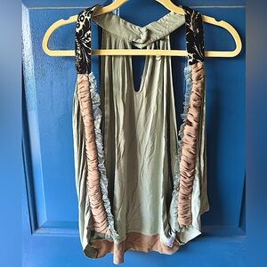 Buckle BKE Boutique (size XS - flexible fit) women’s multi gilet draped vest